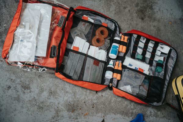 5 éléments indispensables pour une trousse de secours efficace